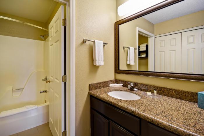 staybridge suites grand rapids kentwood by ihg