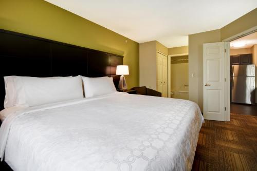 staybridge suites grand rapids kentwood by ihg