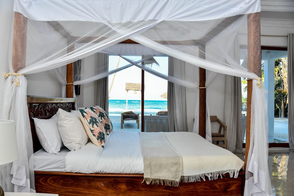 coral bay zanzibar