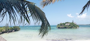 coral bay zanzibar