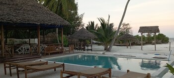 coral bay zanzibar