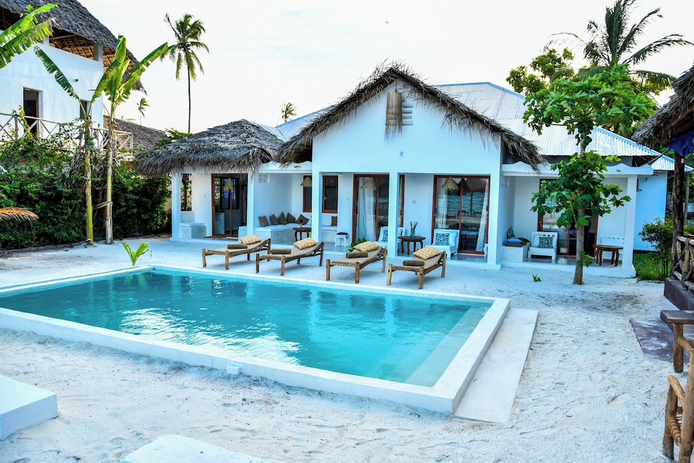 coral bay zanzibar