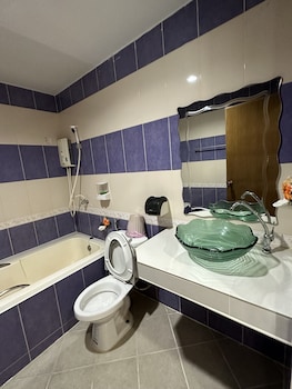 tuscany hotel by skypark