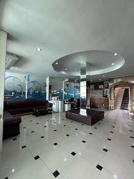 tuscany hotel by skypark