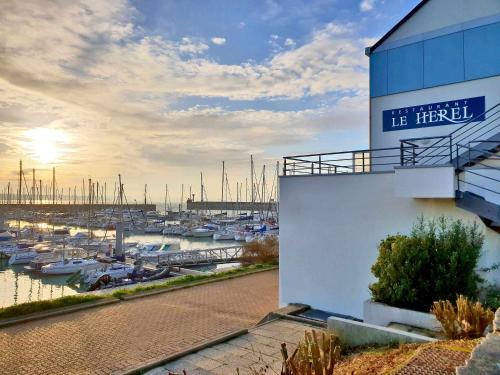 ibis granville port de plaisance
