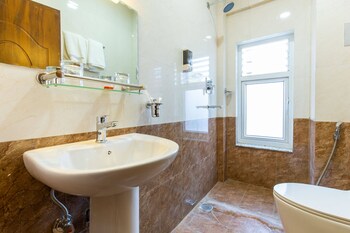 deepjyoti inn and homestay