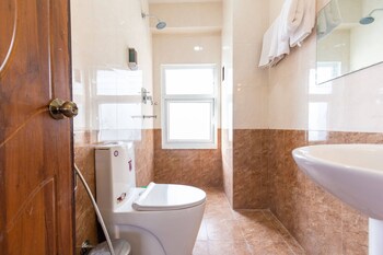 deepjyoti inn and homestay
