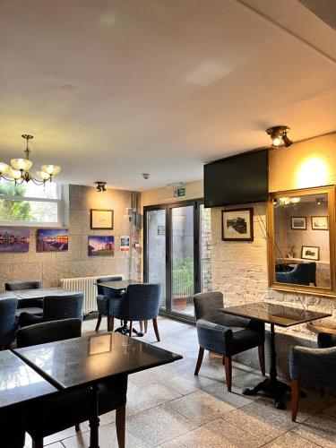 the mountford hotel free parking