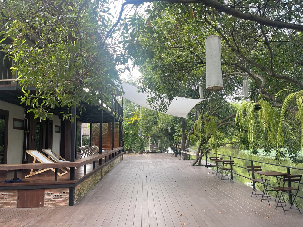 banmai87 guest house