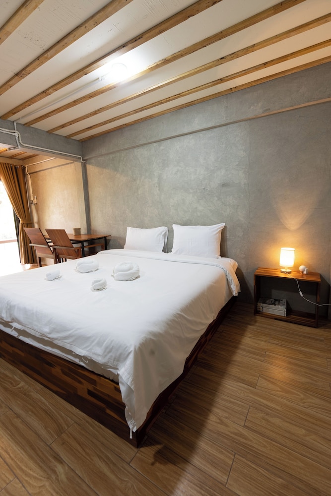 banmai87 guest house