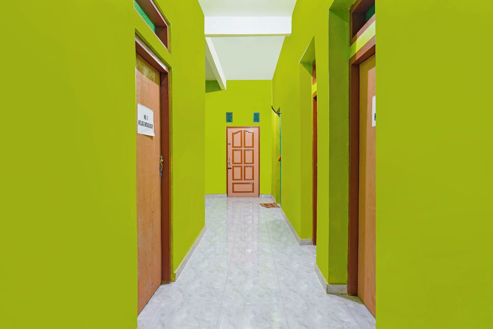 spot on 92786 homestay barokah