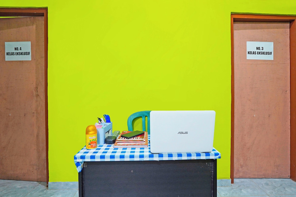 spot on 92786 homestay barokah