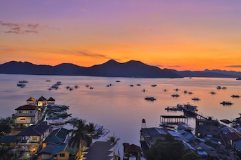 sunburn suites coron