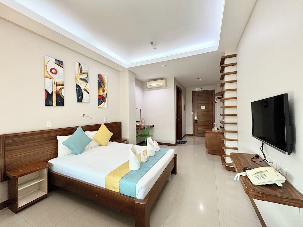 sunburn suites coron