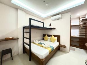 sunburn suites coron