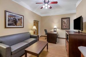 best western plus monica royale inn and suites