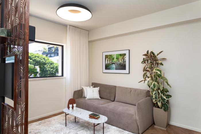 de sheinkin suites