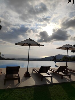 lamangata luxury surf resort