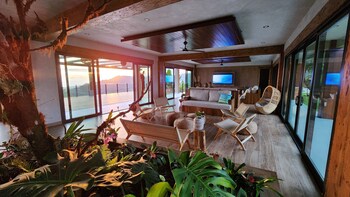 lamangata luxury surf resort