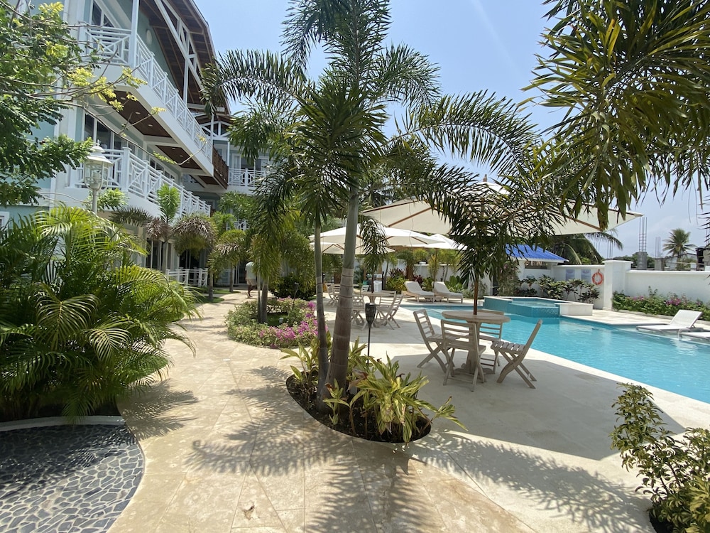 hotel oasis tolu boutique