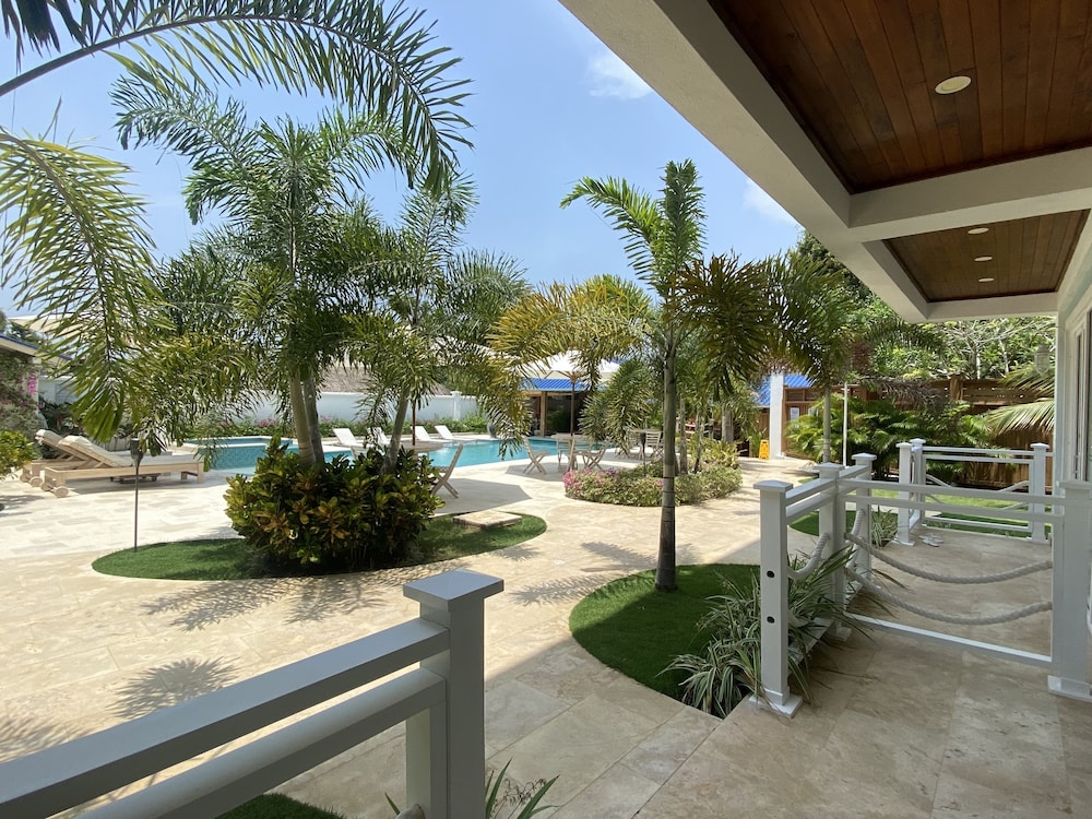 hotel oasis tolu boutique