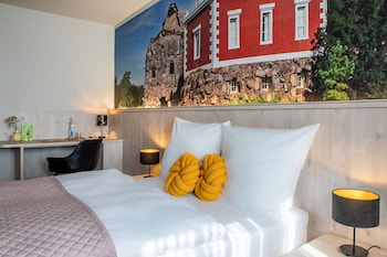 hotel restaurant elbebrucke