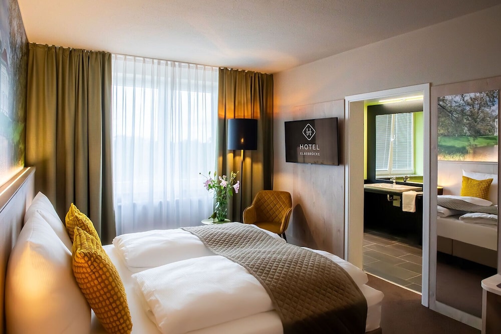 hotel restaurant elbebrucke