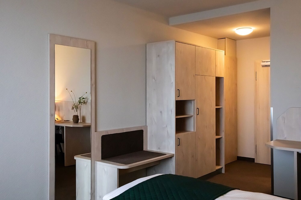 hotel restaurant elbebrucke