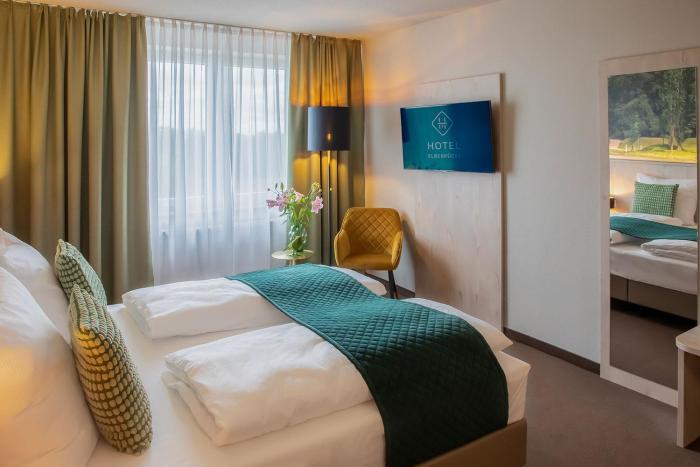 hotel restaurant elbebrucke