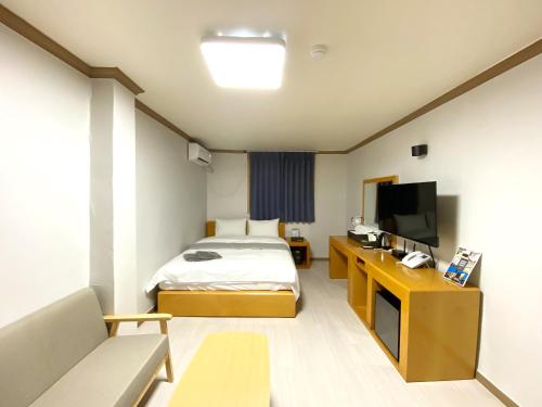 suanbo hot spring healing hotel