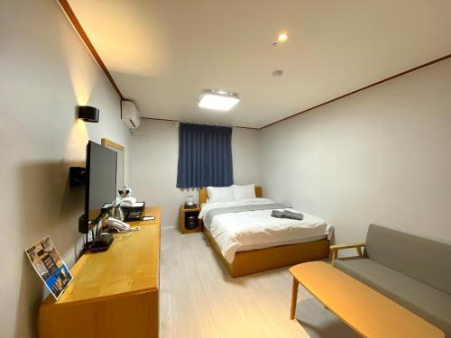 suanbo hot spring healing hotel