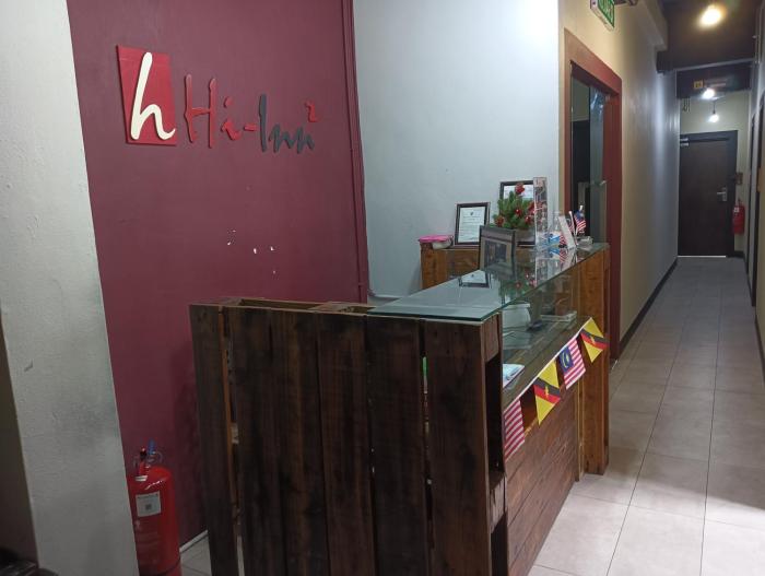 oyo 90863 hi inn 2
