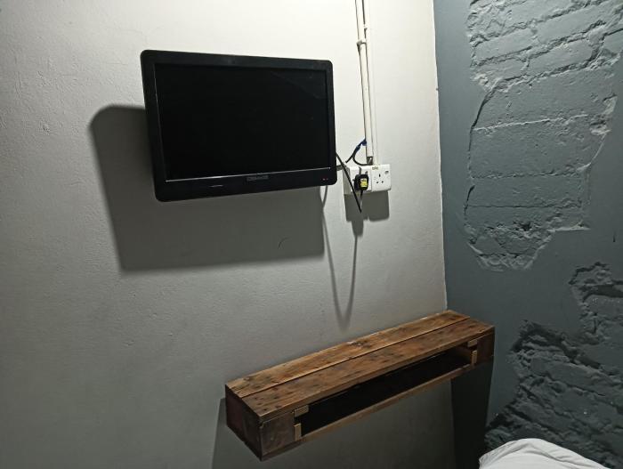 oyo 90863 hi inn 2