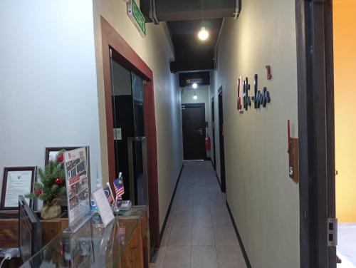 oyo 90863 hi inn 2