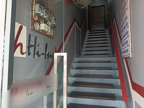 oyo 90863 hi inn 2