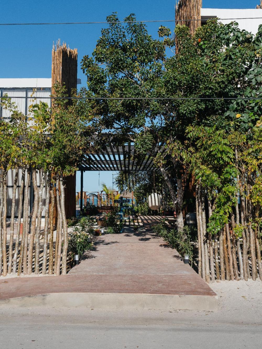 totem beach club