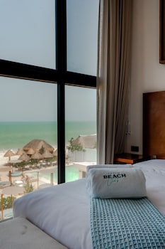 totem beach club