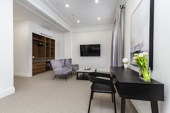 victoria hall apartments