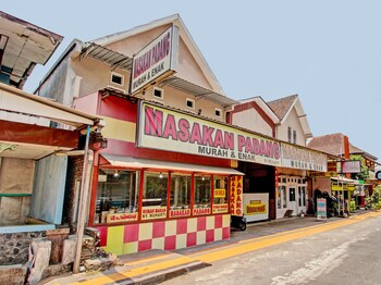 spot on 93182 hotel jaya kusuma