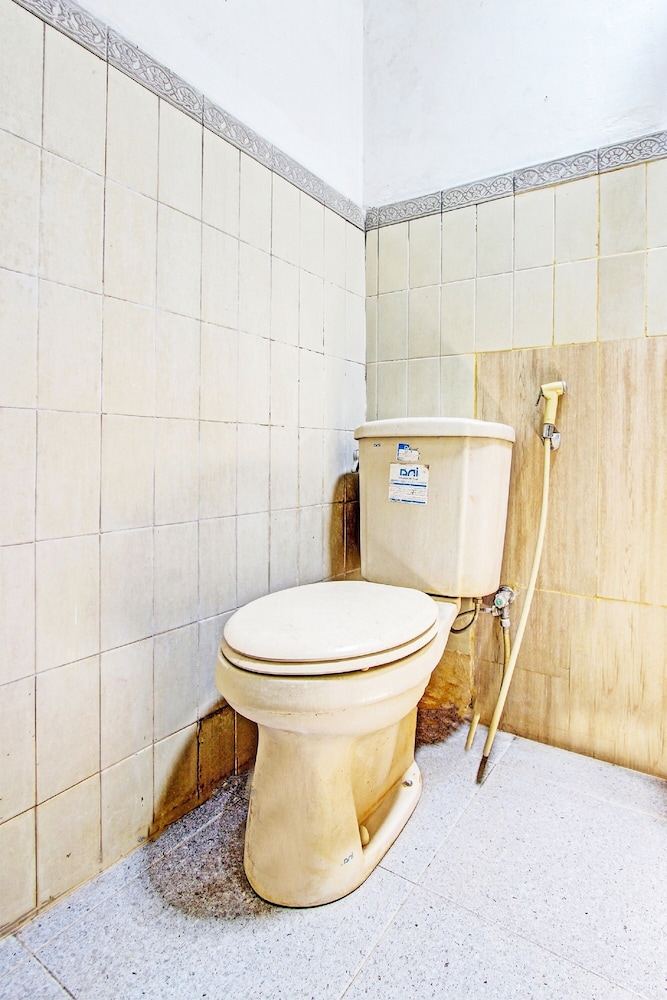 spot on 93182 hotel jaya kusuma