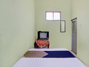 spot on 93182 hotel jaya kusuma