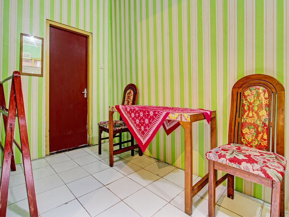 spot on 93182 hotel jaya kusuma