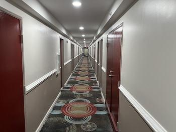 super 8 by wyndham suffolk tidewater