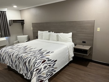 super 8 by wyndham suffolk tidewater