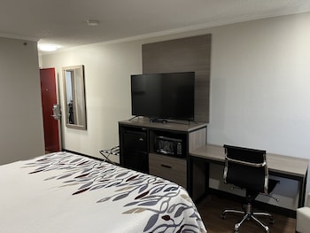 super 8 by wyndham suffolk tidewater