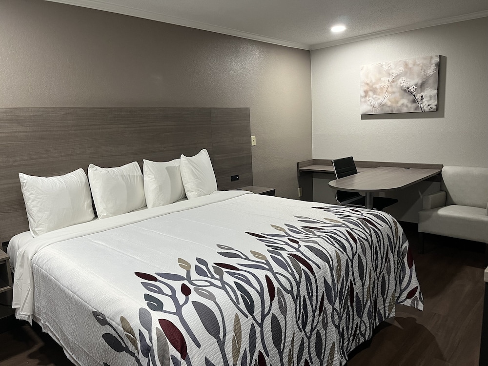 super 8 by wyndham suffolk tidewater