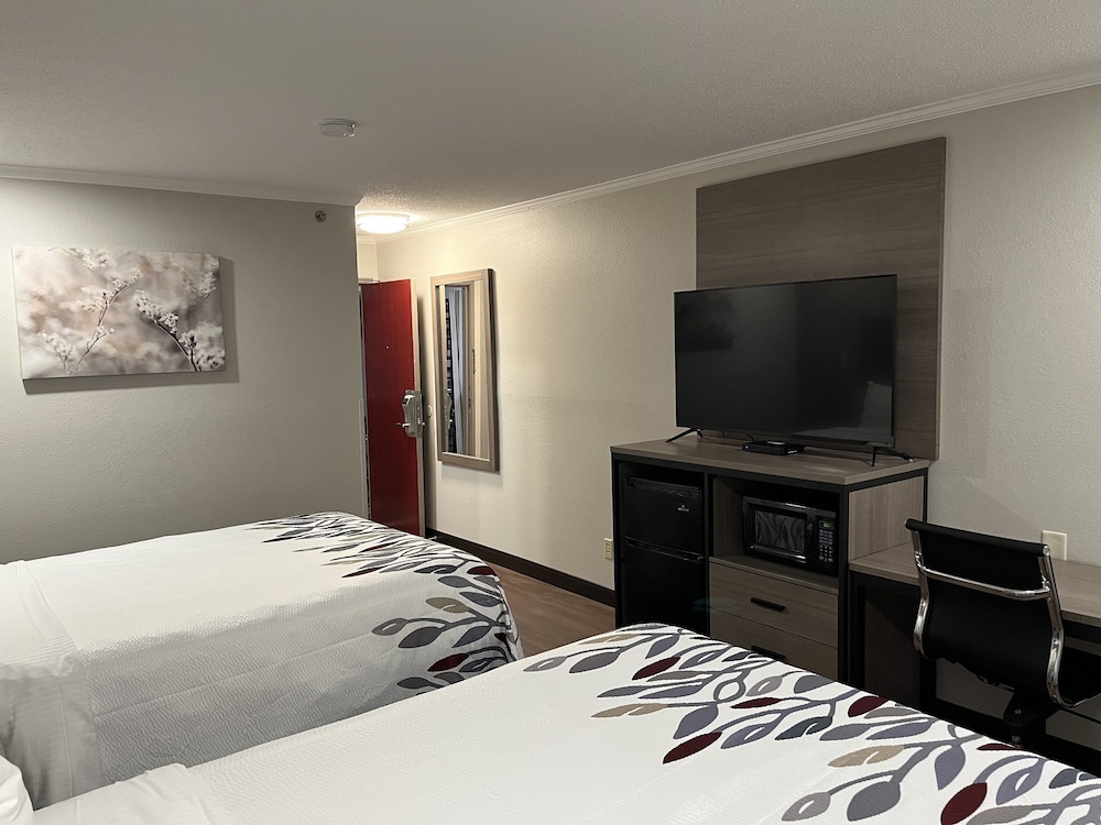 super 8 by wyndham suffolk tidewater