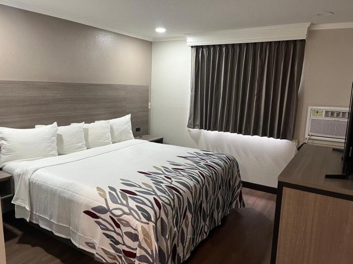 super 8 by wyndham suffolk tidewater