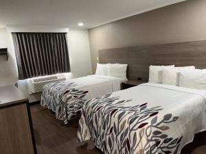 super 8 by wyndham suffolk tidewater