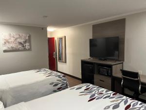 super 8 by wyndham suffolk tidewater